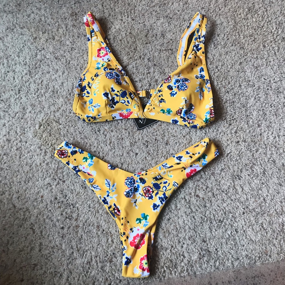 NWT Blue & Yellow Zaful Bikini L PLEASE READ DESCR